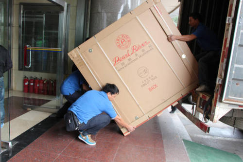 南岸钢琴贵重工艺品无忧运